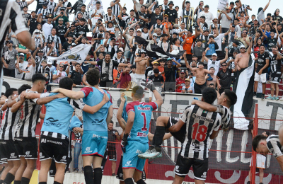 For Ever le ganó el clásico a Sarmiento y festejó en el último partido del Apertura