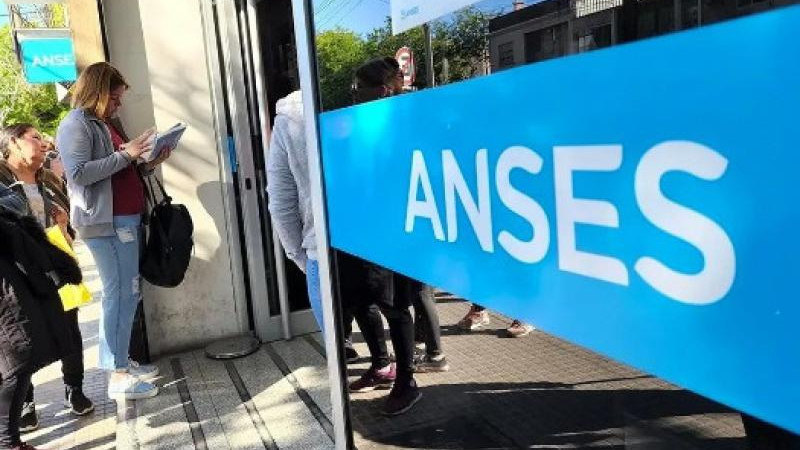 Anses recuerda que se puede consultar la historia laboral a través de la web o de la aplicación