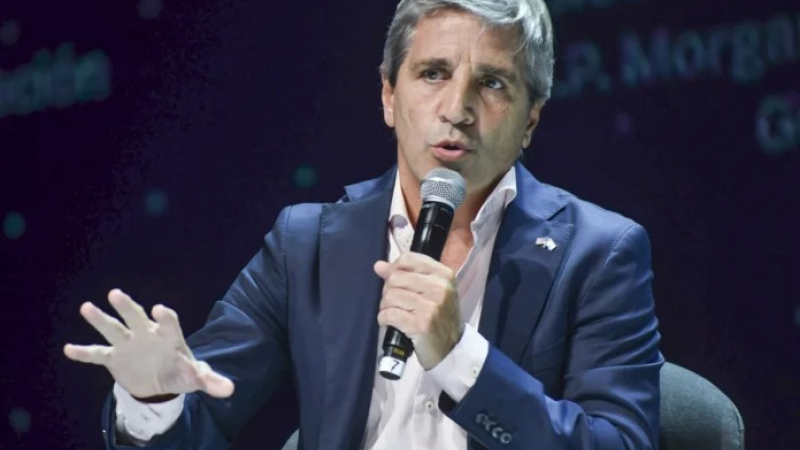 Por pedido de Milei cerrarán sucursales del Banco Nación