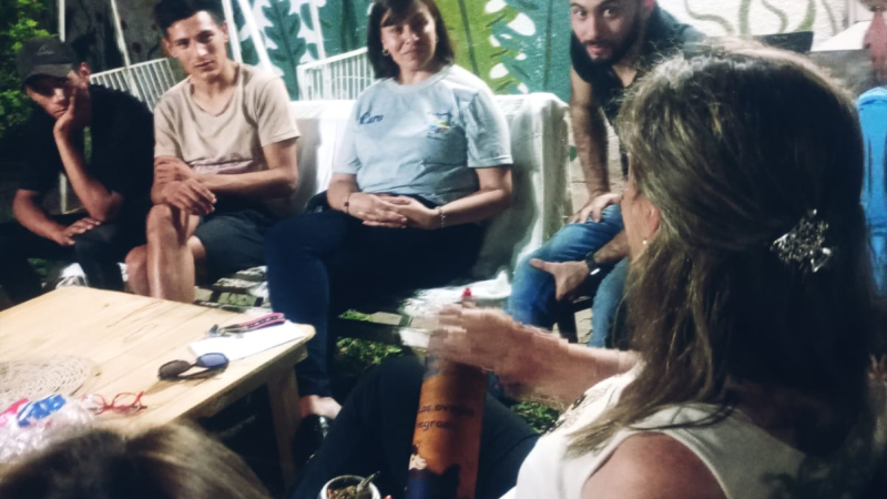 "Delia" recibió a los jóvenes de Echando Redes que acompañan a jóvenes con consumo problemático