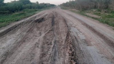 Vecinos reclaman el abandono de la Ruta 13