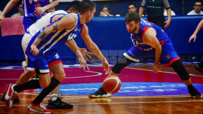 En su debut como local, Villa San Martín lo destrabó al final y le quitó el invicto a los santiagueños
