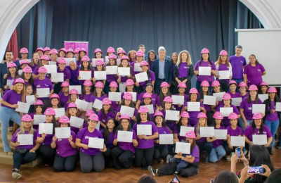 Más de sesenta mujeres terminaron la certificación de construcción en seco