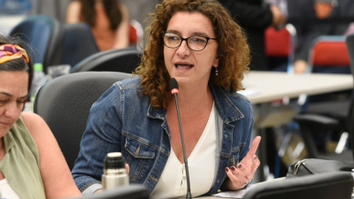 Vanina Biasi: "El dictamen para privatizar Aerolíneas sale gracias a los ´opositores´ colaboracionistas"