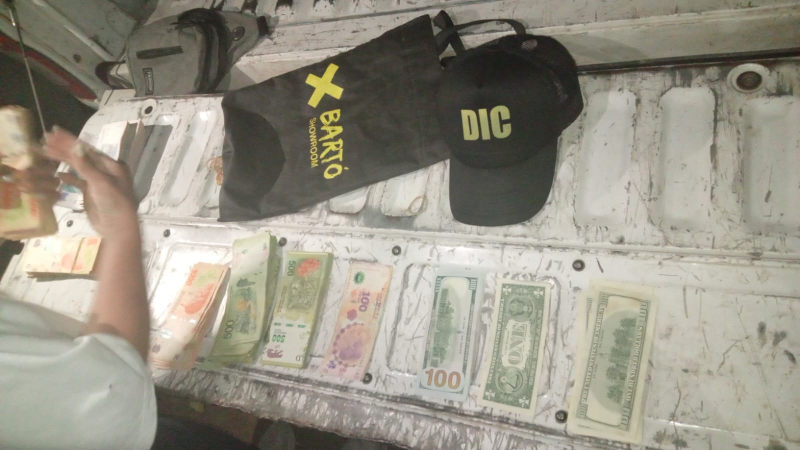 Denuncian faltante de 2700 dólares y más de un millón de pesos: detienen a empleada del local