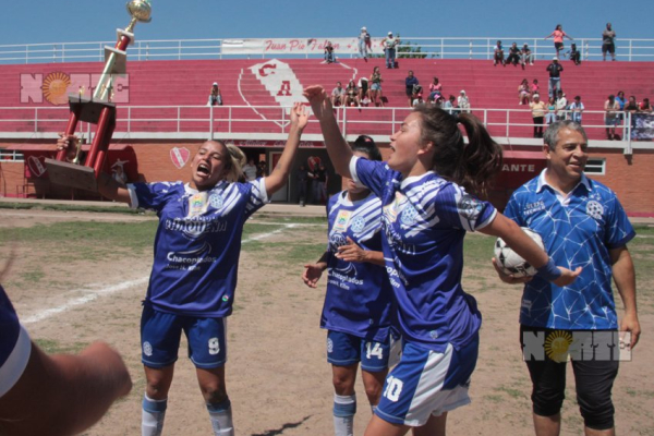 Villa Alvear, campeón anual del torneo clausura 