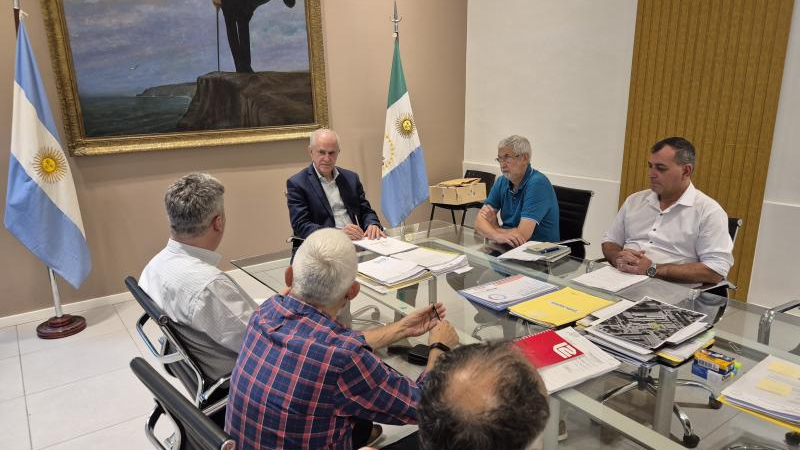 La Municipalidad firmó el convenio para nuevo sistema de estacionamiento medido