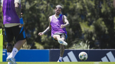 La Selección argentina tuvo su último entrenamiento antes de viajar a Paraguay