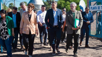 Samuhú: Zdero entregó títulos de propiedad e inauguró varias obras