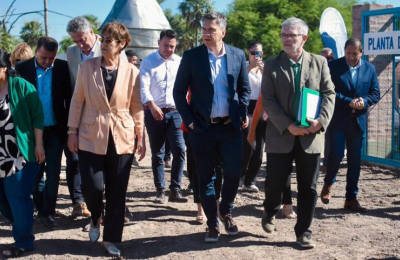 Samuhú: Zdero entregó títulos de propiedad e inauguró varias obras