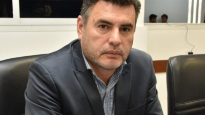 "No hay una factura que diga que se compró al menos una retroexcavadora"