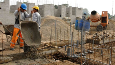 La construcción cayó un 24,5% interanual en octubre