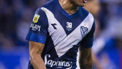 Vélez va por un triunfo en Santa Fe que lo arrime al título