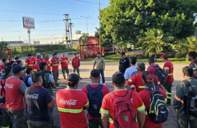 Camioneros movilizados en toda la provincia por el techo del gobierno a las paritarias