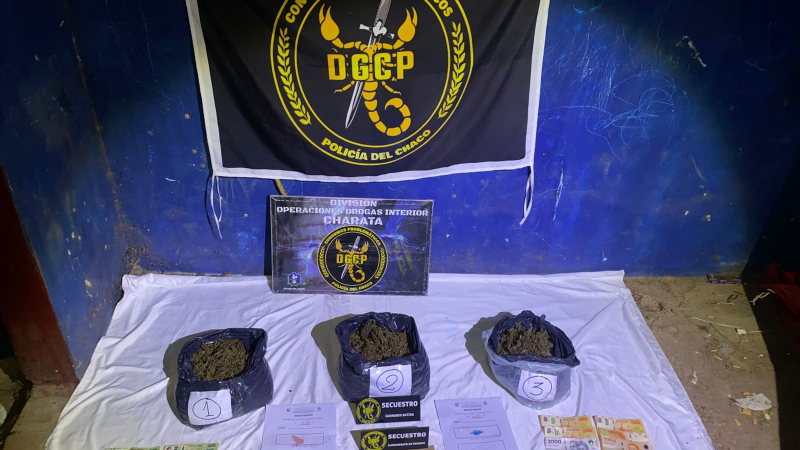 Con las manos en la masa: lo detienen con droga y dinero en efectivo