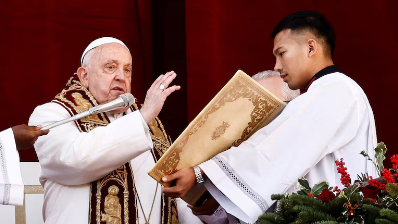 En Navidad, el papa Francisco pide diálogo para poner fin a la guerra de Ucrania