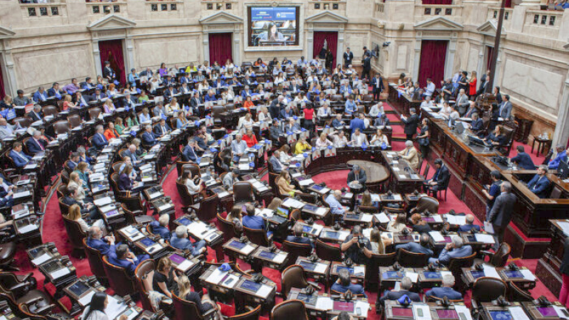 El Gobierno volvió a prorrogar el Presupuesto 2023 para el 2025