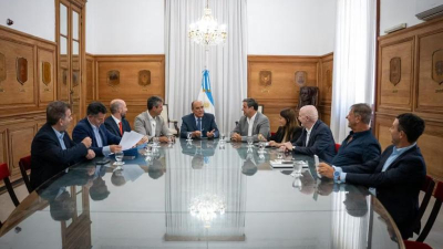 Extraordinarias: el gobierno pidió una semana más para juntar votos que precisa