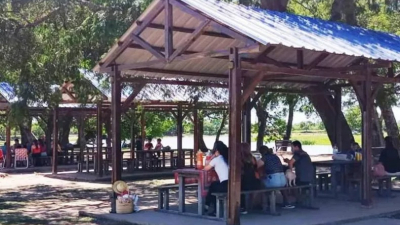 Paseo Laguna El Tigre, el lugar elegido en el verano sanmartiniano