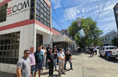 Ordenan reincorporar a despedidos de ECOM