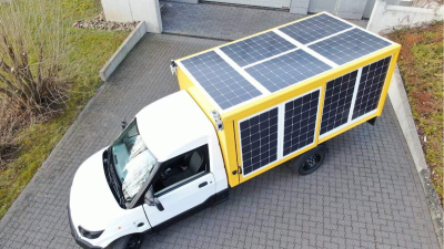 Extienden la autonomía de un vehículo eléctrico comercial a 530 km con paneles solares