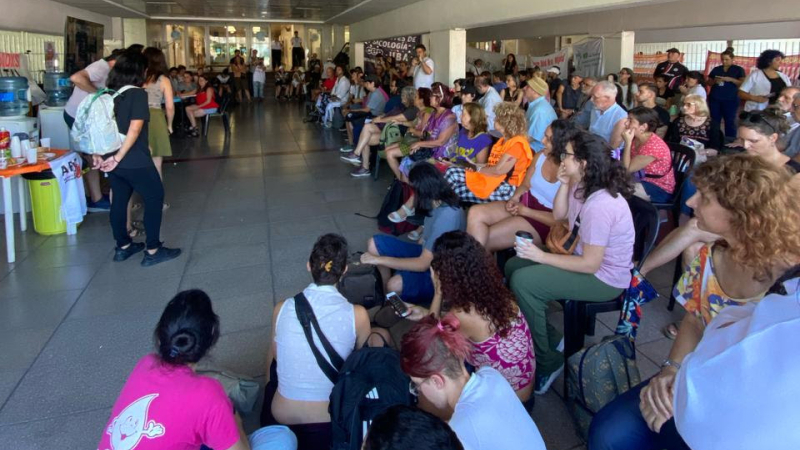 Convocan a una Marcha Nacional por la Salud Pública