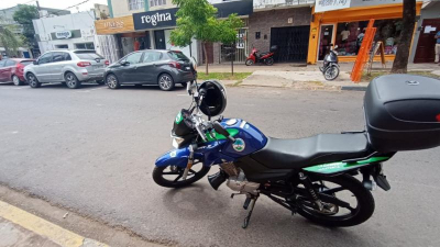 Con controles y dudas renovadas, comenzó la prueba del estacionamiento medido inteligente