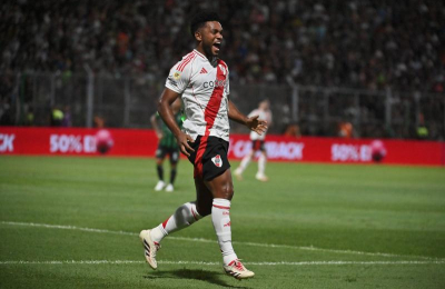 River cambió la cara a tiempo y cosechó su primer triunfo en condición de visitante