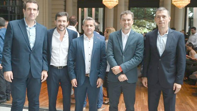 Los "radicales con peluca" saltaron el cerco y se suman a LLA