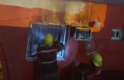 El fuego consumió la mitad de su hogar y por poco a sus perros