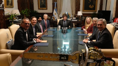 El titular del Banco Mundial fue recibido por Milei y prometió darle nuevos préstamos a la Argentina