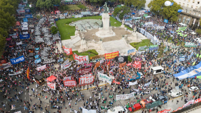 Sindicatos acompañaron a jubilados en la movilización en Congreso