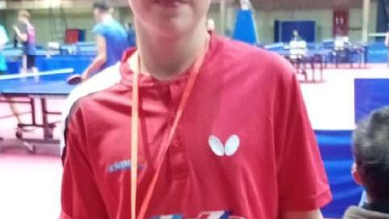 Tenis de mesa: medalla de oro para el chaqueño Juan Cruz Axon