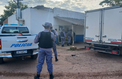 Carnicero quiso "faenar" al veterinario que controlaba local