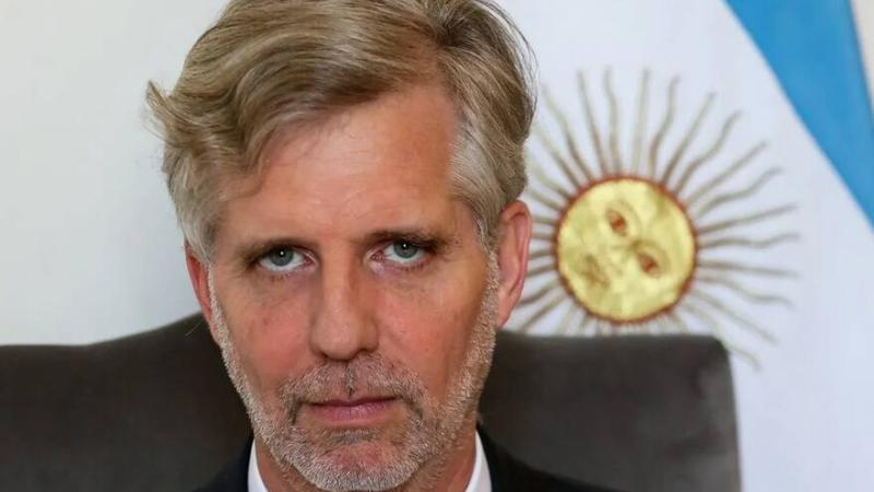 Revelación de supuesto plan de la SIDE genera rápida desmentida del gobierno