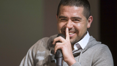 Tras llevarse a Russo, Riquelme busca arrebatarle una figura a San Lorenzo