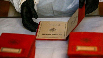 Continúa el análisis de las cajas nazis: la Corte relevó más de 5000 libretas y carnets