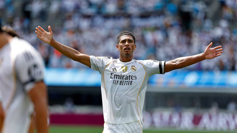 Con diez jugadores, Real Madrid venció a Pachuca y sumó su primera victoria en el torneo