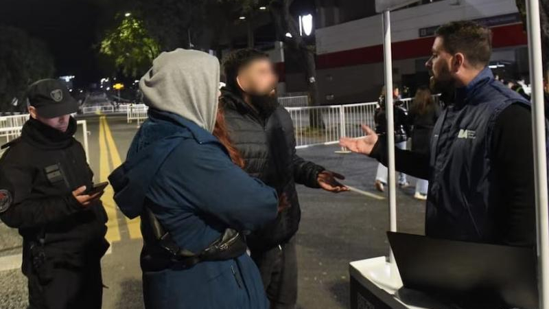 Impidieron el ingreso al recital de Los Piojos a deudores alimentarios
