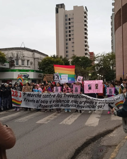 marcha monu al ras del suelo.jpeg