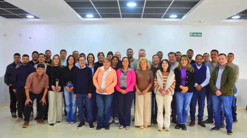 Unidad con todos y construcción de futuro