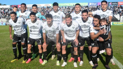 For Ever ante Mitre: equipo que gana no se toca