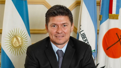 Lisandro Almirón será el candidato a gobernador por La Libertad Avanza