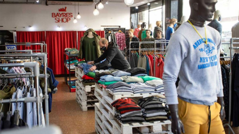 La venta de ropa cayó 7,7% interanual en el tercer bimestre del año