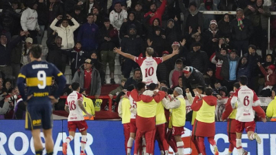 Boca en su peor momento: perdió con Huracán y lleva 11 partidos sin ganar