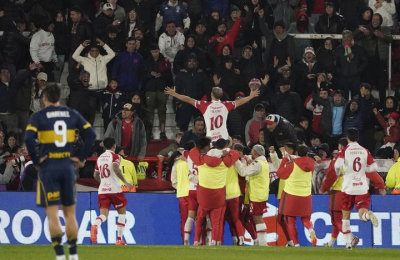 Boca en su peor momento: perdió con Huracán y lleva 11 partidos sin ganar