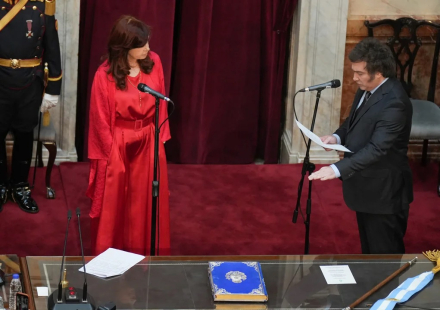 32. Contratapa.JPG
