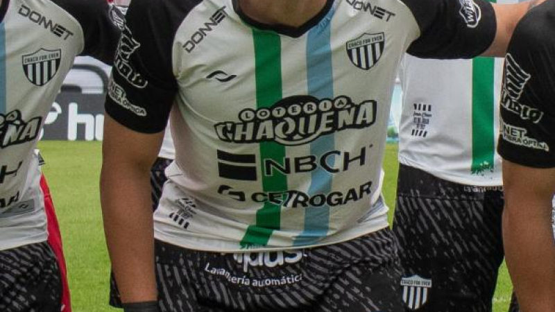 Se confirmó la grave lesión del volante Joaquín Jara en For Ever