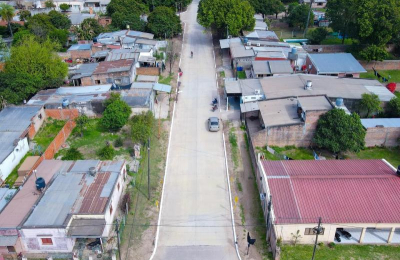 Zdero habilitó nuevas cuadras de pavimento y mejoras en el acceso