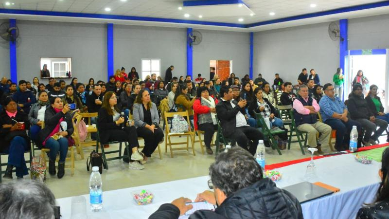 "Hay muchos docentes indígenas con capacidad y estudios pero sin cargo"